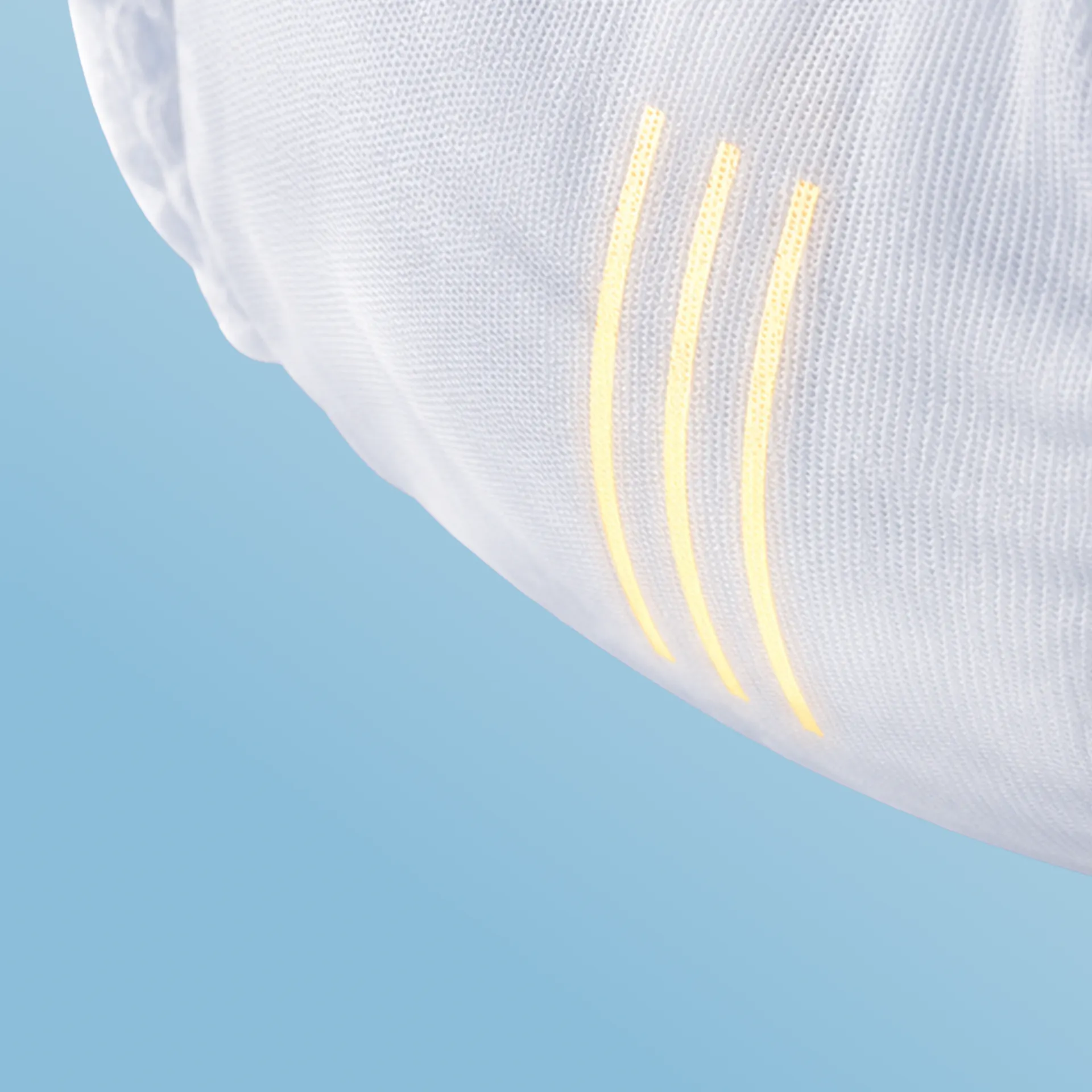 Color-changing wetness indicator